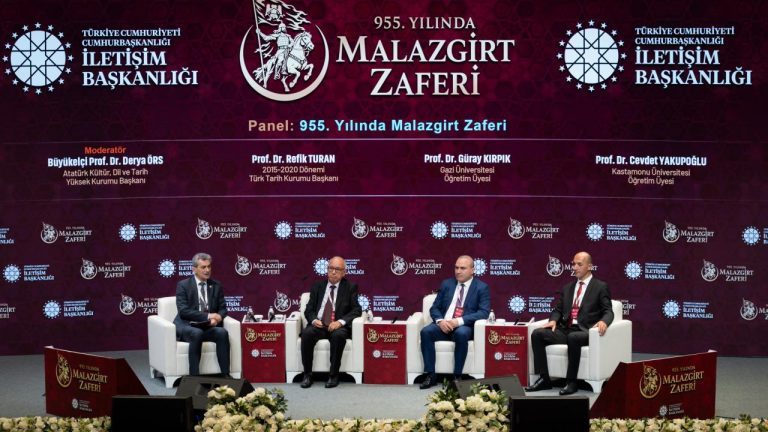 İletişim Başkanlığınca 955. Yılında Malazgirt Zaferi paneli düzenlendi
