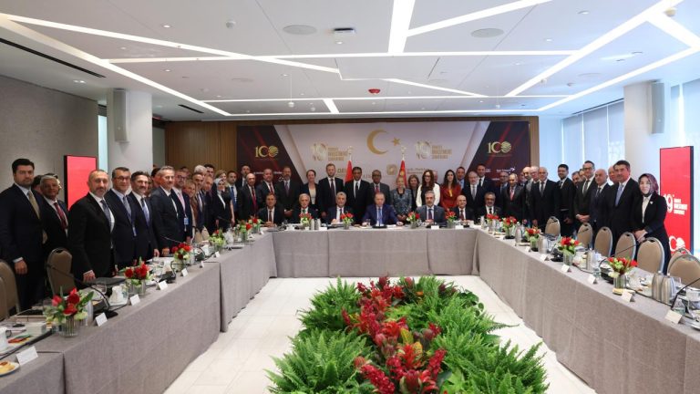 Cumhurbaşkanı Erdoğan New York'ta iş insanlarıyla buluştu