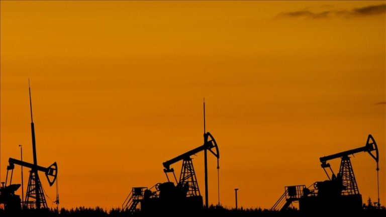 ABD, Venezuela'daki 17 petrol sahasında kontrol sahibi olacak