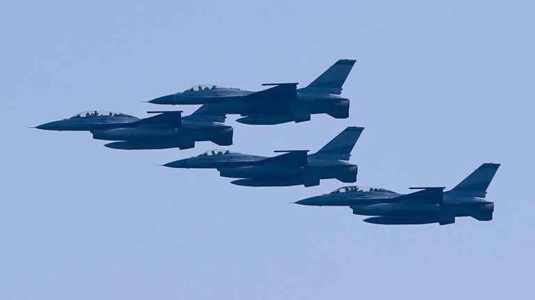 NATO uçaklarını havalandıran İHA alarmının nedeni kuş sürüsü çıktı