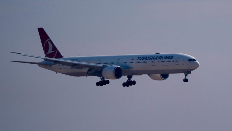 THY'den İngiltere seferleri için yolcularına uyarı