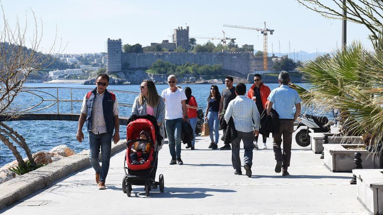 Sıcaklıklar hafta ortasından itibaren artacak