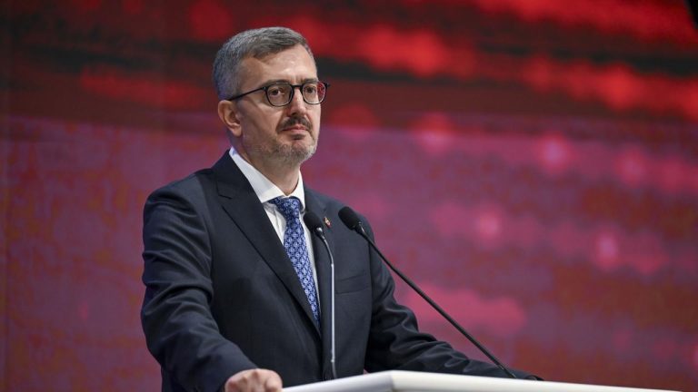 İletişim Başkanı Duran: Dijital alanı güvenli kılmak en önemli görevimizdir