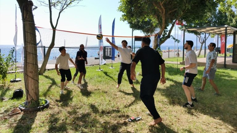 14 ülkeden gençler, Antalya'da 'Doğada Gençlik Aktivitesi'ne katıldı