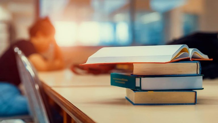 Üniversitelere gelecek yıl için 871 milyar liranın üzerinde ödenek ayrıldı