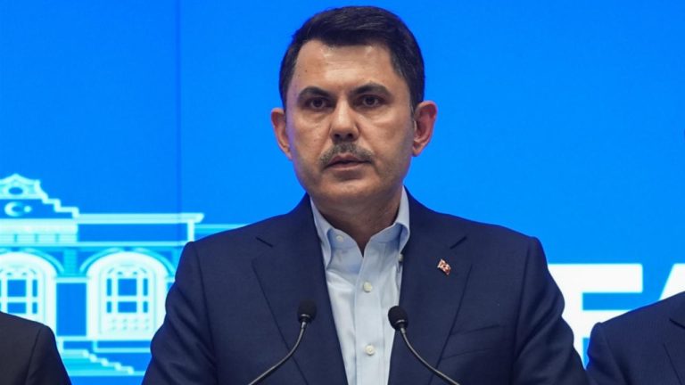 Bakan Kurum: Ayazağa'da 300 iş yeri, 200 araç hasar tespiti yapıldı