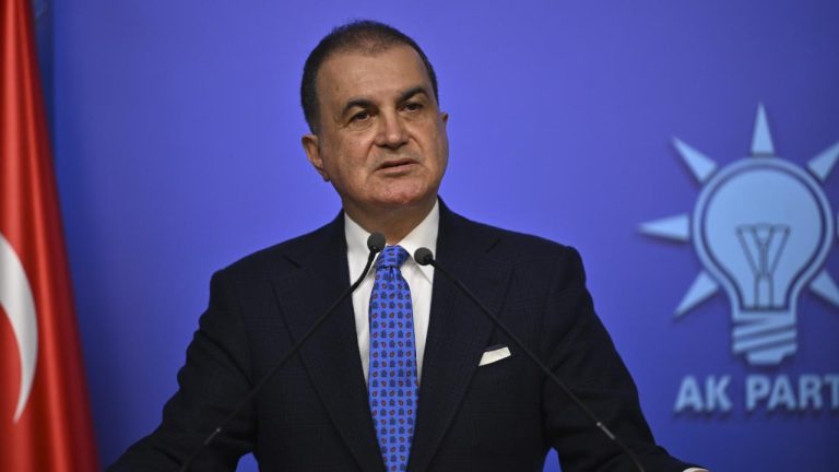 AK Parti Sözcüsü Çelik, Husilerin Riyad'daki havalimanına saldırısını lanetledi