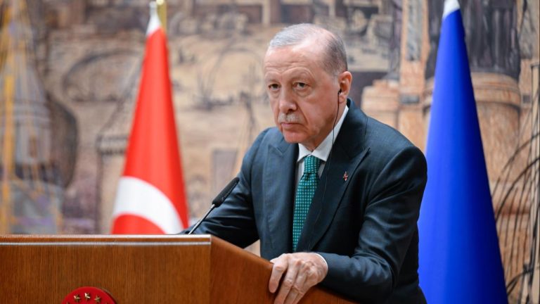 Cumhurbaşkanı Erdoğan: Barışa giden yolda elimizden gelen gayreti göstermeye hazırız
